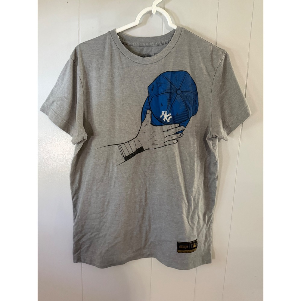 Baseballism T-Shirt Mens Medium Gray NY Yankees Graphic Short Sleeve Tee